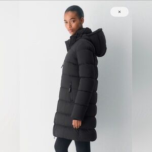 ARITIZIA Super Snug Puffer Jacket